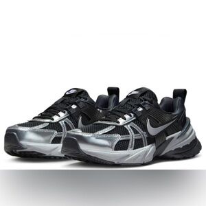 Nike V2K Black and Silver Running Shoe